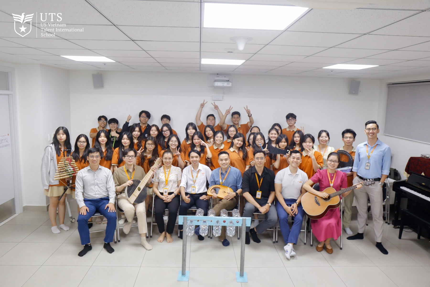 Dự án liên môn Âm nhạc và Vật lý: “Nhạc cụ tái chế”